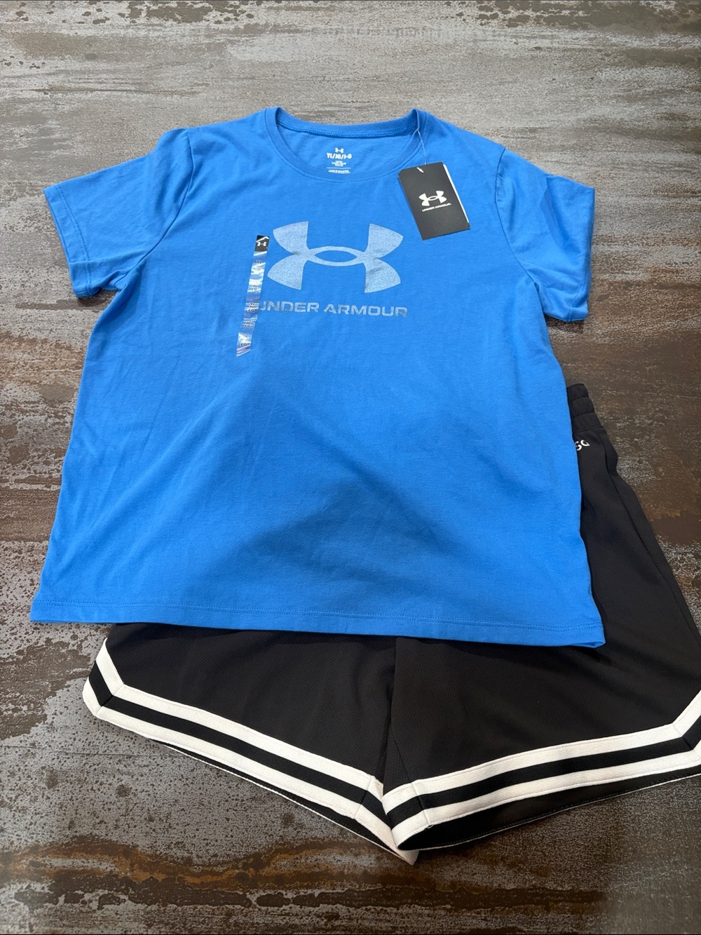 NWT Youth Lg Under Armour Blue Logo Short Sleeve Tee and DSG Black White Shorts